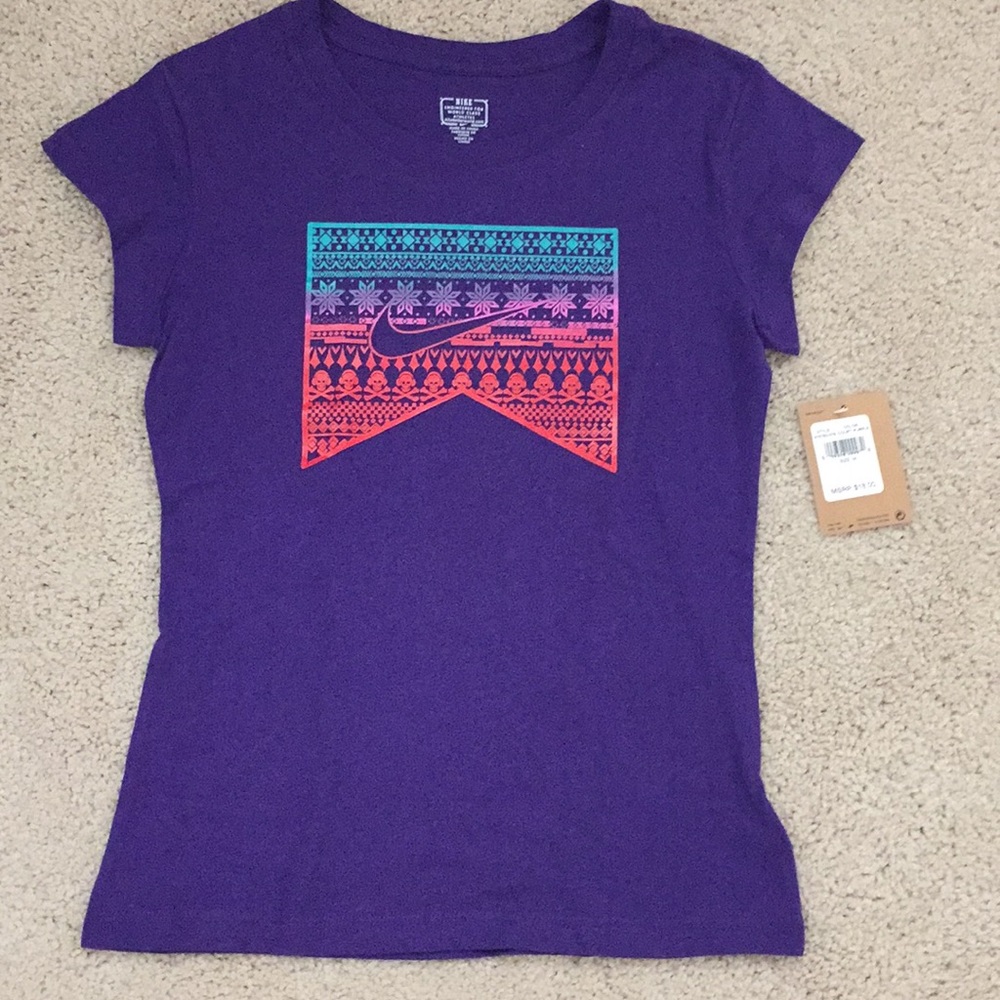 NWT girls Nike purple T-shirt top, medium (10-12)